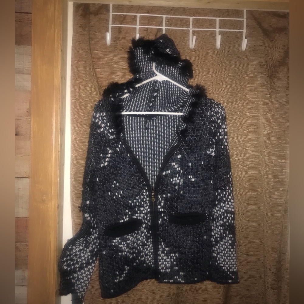 Black & grey zip up soft hoodie size small - Picture 5 of 6